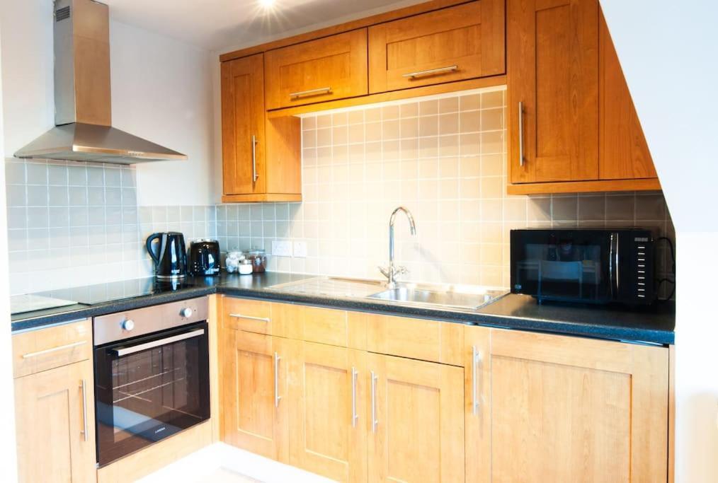 *New* 2-Bed Modern Apartment Burton-upon-Trent Luaran gambar